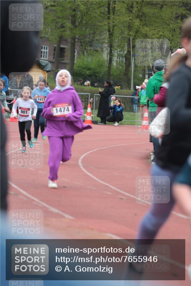 13.04.2025 - Hammer Lauf A. Gomolzig http://msf.ph/oto/7655946 13.04.2025 09:25:52 Ziel 402, 640, 803, 809, 901, 941, 1126, 1315, 1423, 1474, 1811 meine-sportfotos.de