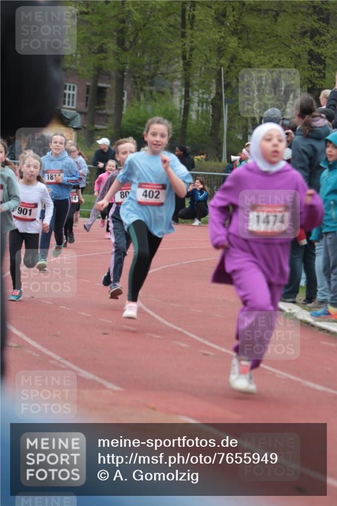 13.04.2025 - Hammer Lauf A. Gomolzig http://msf.ph/oto/7655949 13.04.2025 09:25:53 Ziel 402, 640, 803, 809, 901, 921, 1126, 1315, 1414, 1423, 1474, 1811 meine-sportfotos.de