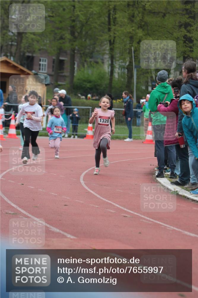 13.04.2025 - Hammer Lauf A. Gomolzig http://msf.ph/oto/7655997 13.04.2025 09:26:11 Ziel 842, 934, 940, 942, 1015, 1320, 1355, 1448, 1456, 1617, 1825 meine-sportfotos.de
