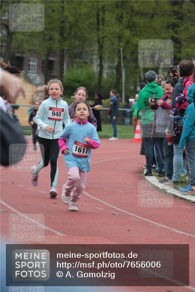 13.04.2025 - Hammer Lauf A. Gomolzig http://msf.ph/oto/7656006 13.04.2025 09:26:17 Ziel 802, 835, 842, 940, 1015, 1355, 1617, 1713, 1724, 1825 meine-sportfotos.de