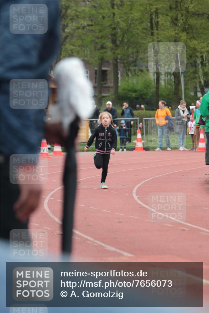 13.04.2025 - Hammer Lauf A. Gomolzig http://msf.ph/oto/7656073 13.04.2025 09:27:05 Ziel 810, 1171 meine-sportfotos.de