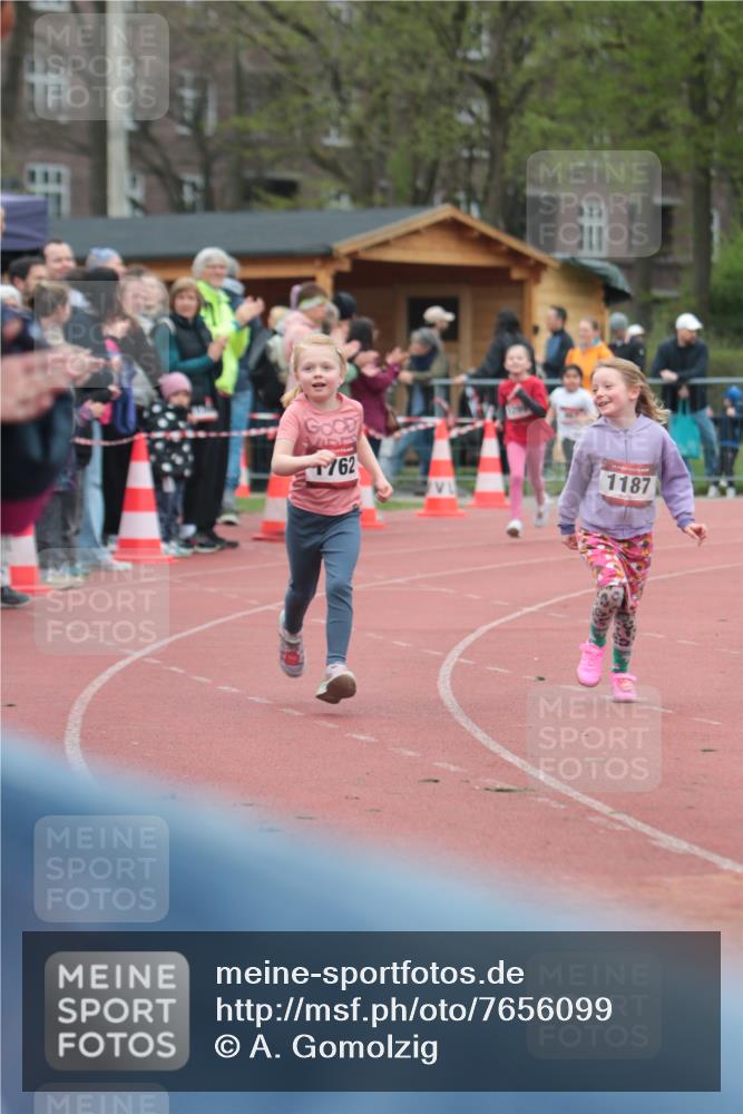 13.04.2025 - Hammer Lauf A. Gomolzig http://msf.ph/oto/7656099 13.04.2025 09:27:16 Ziel 957, 1187, 1299, 1472, 1762 meine-sportfotos.de