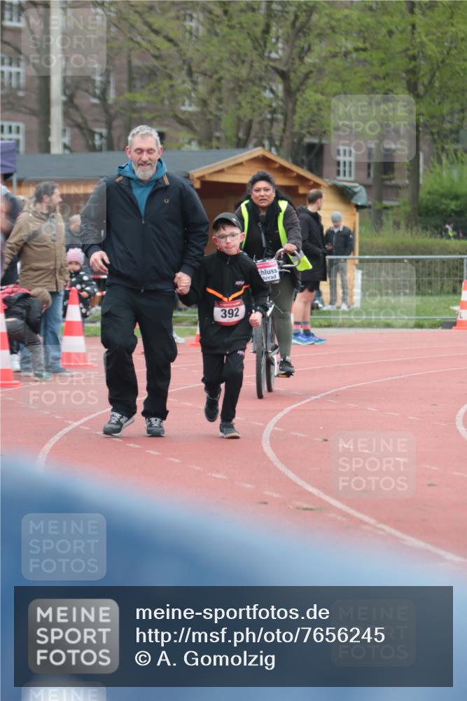 13.04.2025 - Hammer Lauf A. Gomolzig http://msf.ph/oto/7656245 13.04.2025 09:28:41 Ziel 392 meine-sportfotos.de
