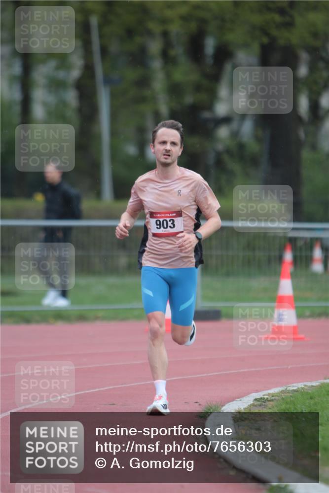 13.04.2025 - Hammer Lauf A. Gomolzig http://msf.ph/oto/7656303 13.04.2025 10:05:27 Ziel 344, 903, 1168 meine-sportfotos.de