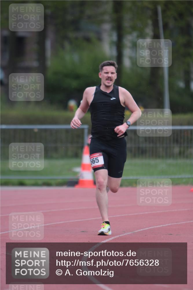 13.04.2025 - Hammer Lauf A. Gomolzig http://msf.ph/oto/7656328 13.04.2025 10:05:36 Ziel  meine-sportfotos.de