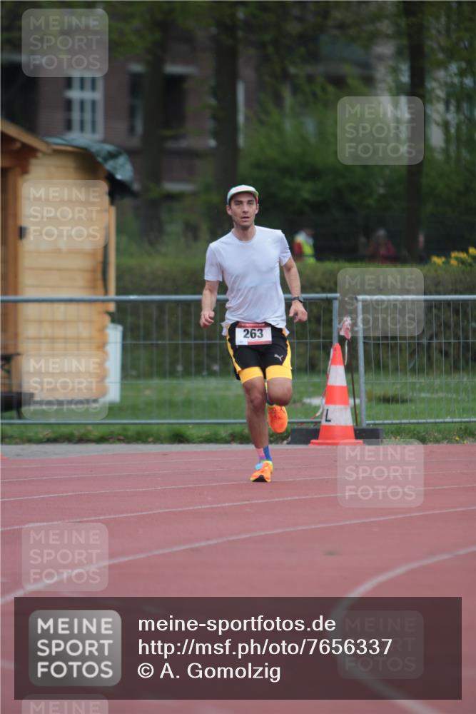 13.04.2025 - Hammer Lauf A. Gomolzig http://msf.ph/oto/7656337 13.04.2025 10:05:43 Ziel 263, 1893 meine-sportfotos.de