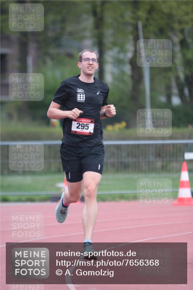 13.04.2025 - Hammer Lauf A. Gomolzig http://msf.ph/oto/7656368 13.04.2025 10:06:02 Ziel 295 meine-sportfotos.de