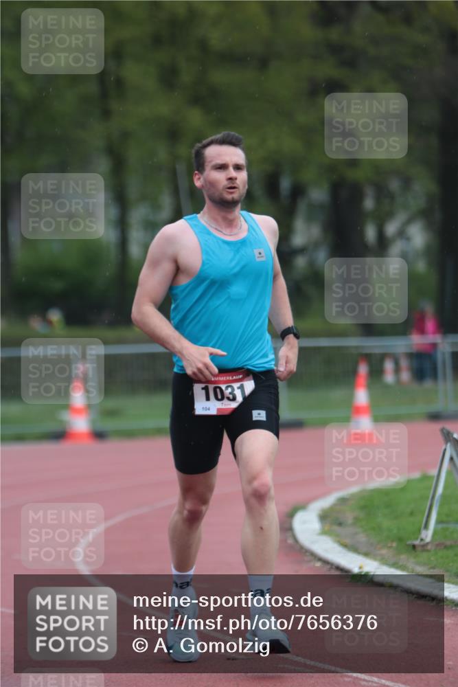13.04.2025 - Hammer Lauf A. Gomolzig http://msf.ph/oto/7656376 13.04.2025 10:06:17 Ziel 1031 meine-sportfotos.de