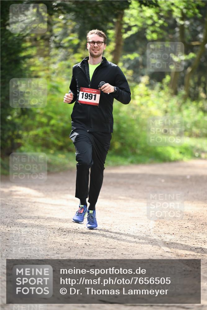 13.04.2025 - Hammer Lauf Dr. Thomas Lammeyer http://msf.ph/oto/7656505 13.04.2025 10:40:04 Laufen 15, 1991 meine-sportfotos.de
