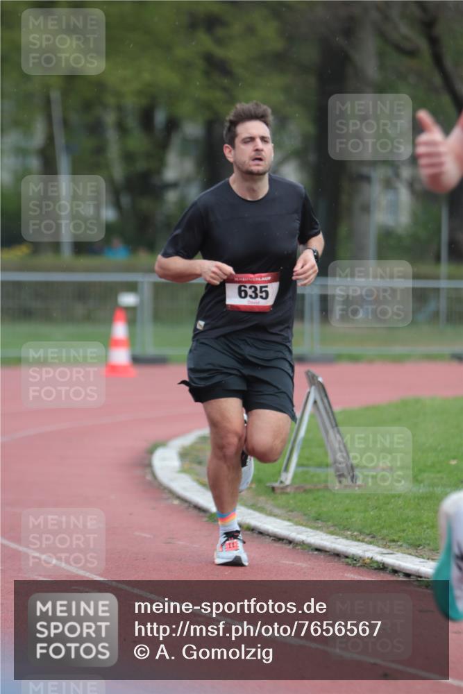 13.04.2025 - Hammer Lauf A. Gomolzig http://msf.ph/oto/7656567 13.04.2025 10:07:49 Ziel 272, 635, 1739, 1959 meine-sportfotos.de