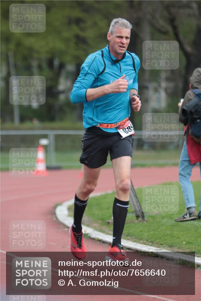13.04.2025 - Hammer Lauf A. Gomolzig http://msf.ph/oto/7656640 13.04.2025 10:08:13 Ziel 390, 889, 1717, 1797 meine-sportfotos.de