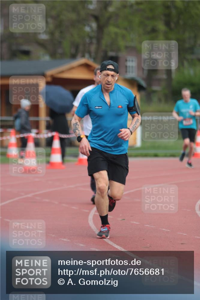 13.04.2025 - Hammer Lauf A. Gomolzig http://msf.ph/oto/7656681 13.04.2025 10:08:31 Ziel 239, 744, 766, 1763, 1987 meine-sportfotos.de