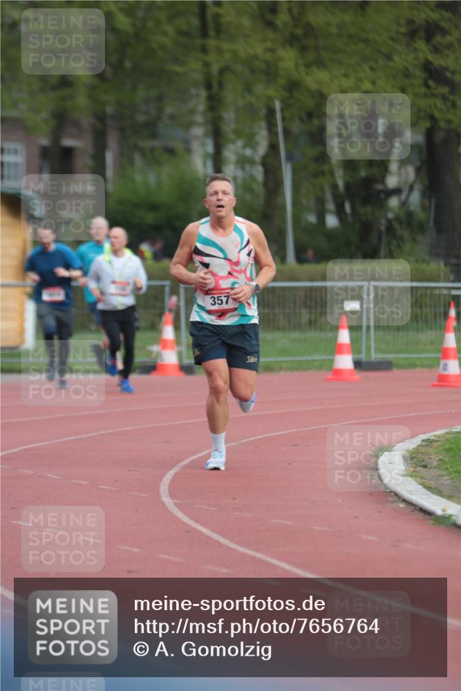 13.04.2025 - Hammer Lauf A. Gomolzig http://msf.ph/oto/7656764 13.04.2025 10:09:06 Ziel 155, 189, 357, 1757, 1919 meine-sportfotos.de
