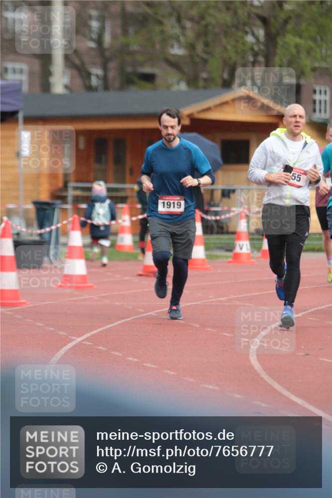 13.04.2025 - Hammer Lauf A. Gomolzig http://msf.ph/oto/7656777 13.04.2025 10:09:11 Ziel 155, 158, 1757, 1919 meine-sportfotos.de