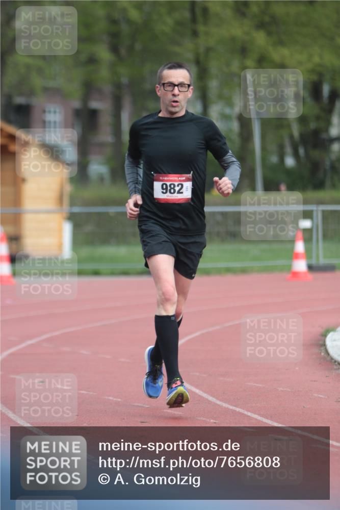 13.04.2025 - Hammer Lauf A. Gomolzig http://msf.ph/oto/7656808 13.04.2025 10:09:25 Ziel 982, 1074, 1703 meine-sportfotos.de