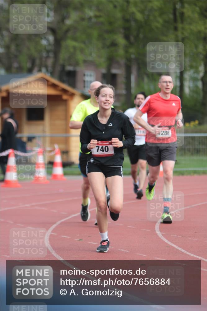 13.04.2025 - Hammer Lauf A. Gomolzig http://msf.ph/oto/7656884 13.04.2025 10:09:59 Ziel 285, 740, 1197, 1286, 1976 meine-sportfotos.de