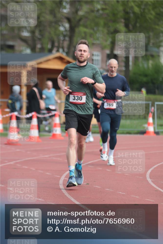 13.04.2025 - Hammer Lauf A. Gomolzig http://msf.ph/oto/7656960 13.04.2025 10:10:31 Ziel 122, 330, 383, 769, 1728, 1964 meine-sportfotos.de