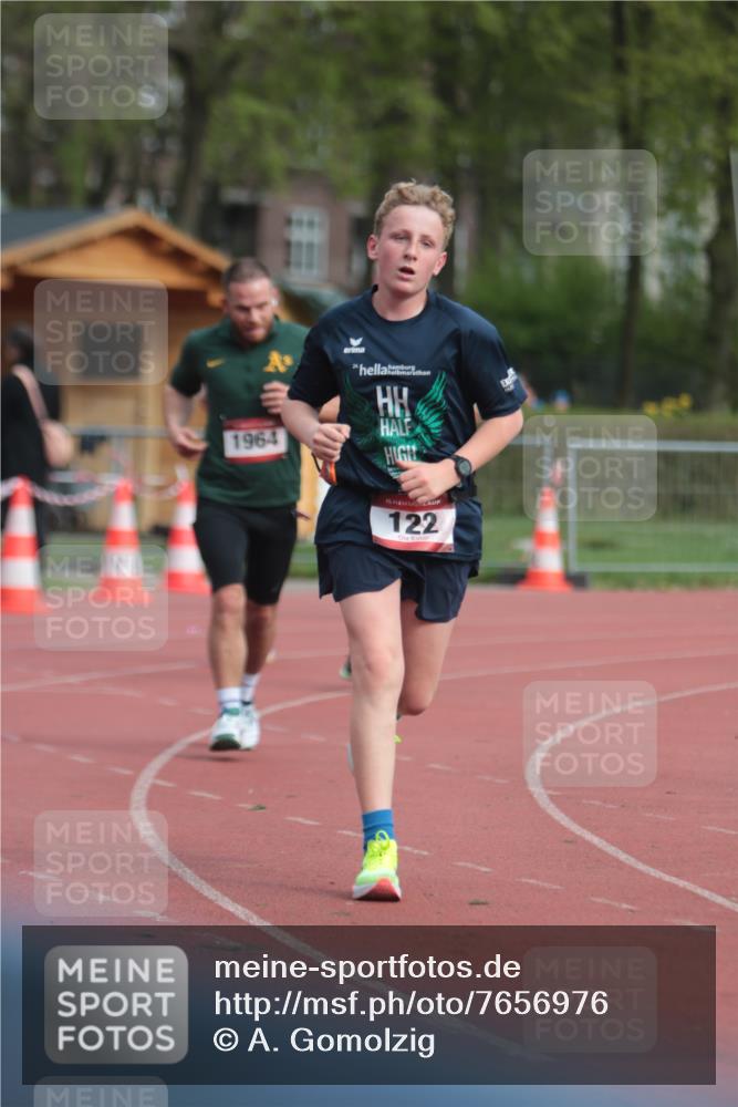 13.04.2025 - Hammer Lauf A. Gomolzig http://msf.ph/oto/7656976 13.04.2025 10:10:35 Ziel 122, 383, 769, 1728, 1907, 1964 meine-sportfotos.de