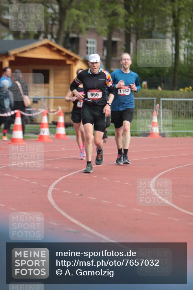 13.04.2025 - Hammer Lauf A. Gomolzig http://msf.ph/oto/7657032 13.04.2025 10:10:49 Ziel 314, 328, 655, 742, 1039, 1143, 1182, 1944 meine-sportfotos.de
