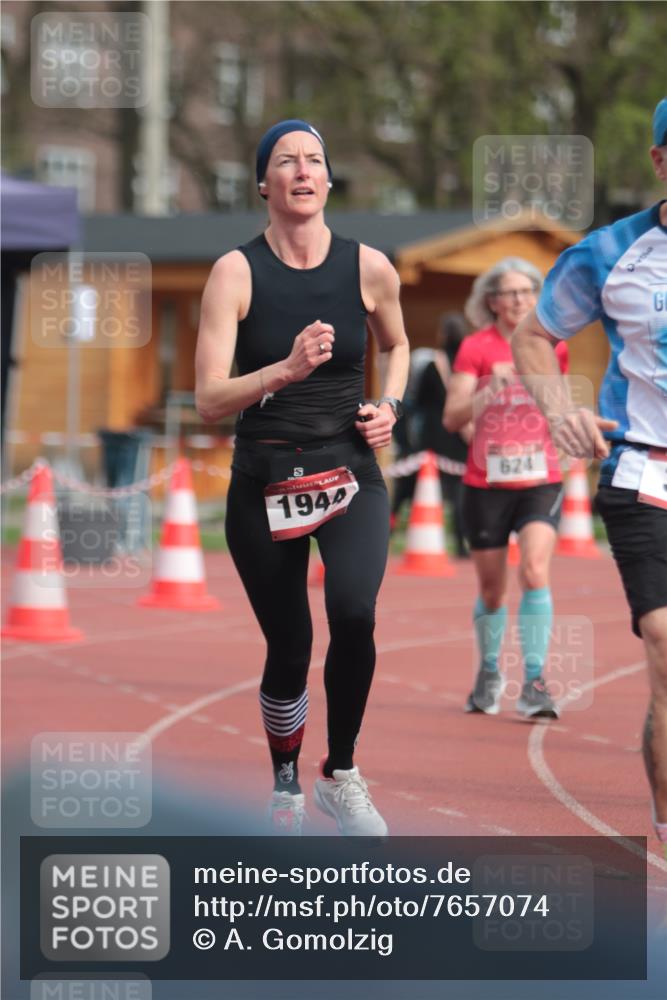 13.04.2025 - Hammer Lauf A. Gomolzig http://msf.ph/oto/7657074 13.04.2025 10:10:58 Ziel 197, 328, 624, 718, 1039, 1944, 1961 meine-sportfotos.de