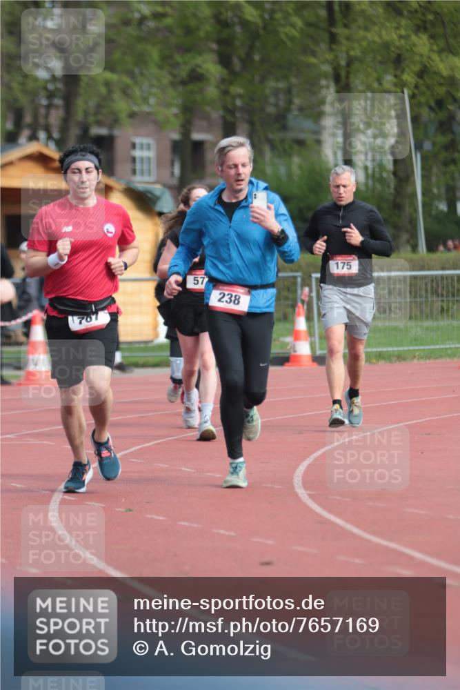 13.04.2025 - Hammer Lauf A. Gomolzig http://msf.ph/oto/7657169 13.04.2025 10:11:36 Ziel 175, 238, 249, 450, 577, 741, 767, 956, 1097 meine-sportfotos.de