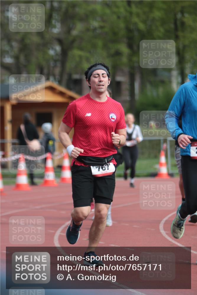 13.04.2025 - Hammer Lauf A. Gomolzig http://msf.ph/oto/7657171 13.04.2025 10:11:38 Ziel 175, 238, 249, 450, 577, 741, 767, 956, 1097 meine-sportfotos.de