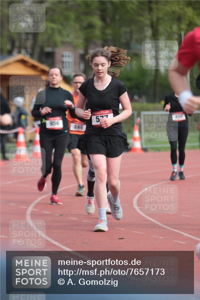 13.04.2025 - Hammer Lauf A. Gomolzig http://msf.ph/oto/7657173 13.04.2025 10:11:40 Ziel 175, 249, 450, 577, 741, 956, 1096, 1097 meine-sportfotos.de
