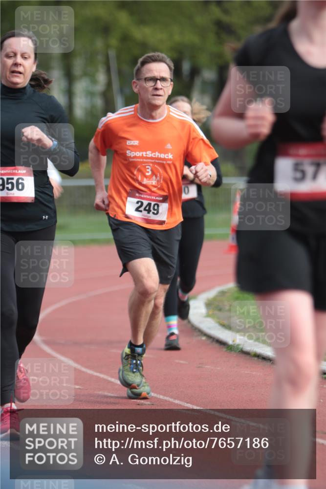 13.04.2025 - Hammer Lauf A. Gomolzig http://msf.ph/oto/7657186 13.04.2025 10:11:42 Ziel 249, 450, 520, 577, 741, 956, 1096, 1097 meine-sportfotos.de
