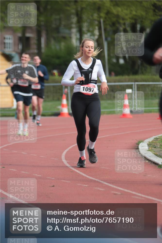 13.04.2025 - Hammer Lauf A. Gomolzig http://msf.ph/oto/7657190 13.04.2025 10:11:43 Ziel 131, 249, 450, 520, 577, 956, 1096, 1097 meine-sportfotos.de