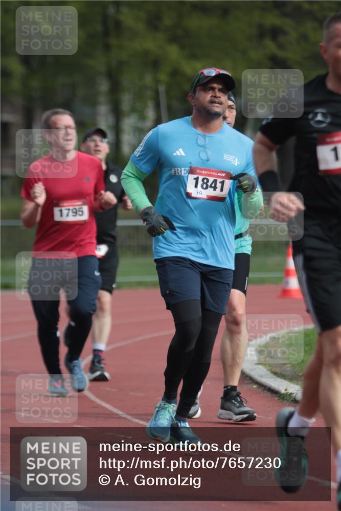 13.04.2025 - Hammer Lauf A. Gomolzig http://msf.ph/oto/7657230 13.04.2025 10:11:52 Ziel 131, 162, 286, 520, 1795, 1841 meine-sportfotos.de