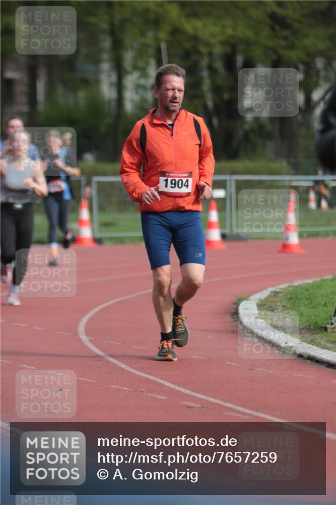 13.04.2025 - Hammer Lauf A. Gomolzig http://msf.ph/oto/7657259 13.04.2025 10:12:09 Ziel 904, 1059, 1060, 1099, 1904 meine-sportfotos.de