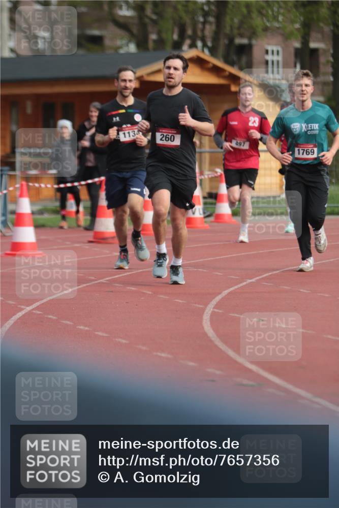 13.04.2025 - Hammer Lauf A. Gomolzig http://msf.ph/oto/7657356 13.04.2025 10:12:37 Ziel 260, 387, 497, 498, 935, 1134, 1769 meine-sportfotos.de
