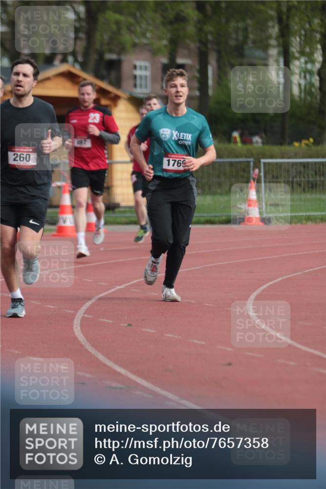13.04.2025 - Hammer Lauf A. Gomolzig http://msf.ph/oto/7657358 13.04.2025 10:12:38 Ziel 260, 497, 498, 935, 1134, 1769, 1796 meine-sportfotos.de