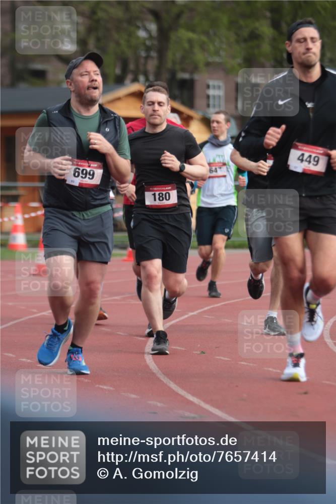 13.04.2025 - Hammer Lauf A. Gomolzig http://msf.ph/oto/7657414 13.04.2025 10:12:56 Ziel 180, 192, 449, 646, 647, 699, 839, 1794 meine-sportfotos.de