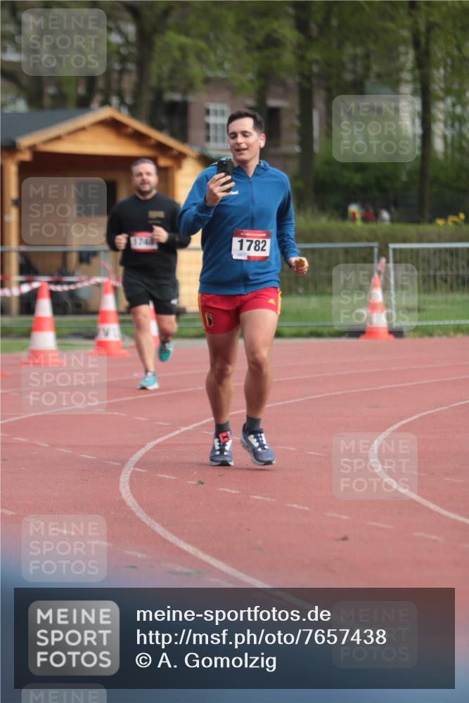 13.04.2025 - Hammer Lauf A. Gomolzig http://msf.ph/oto/7657438 13.04.2025 10:13:06 Ziel 1782 meine-sportfotos.de