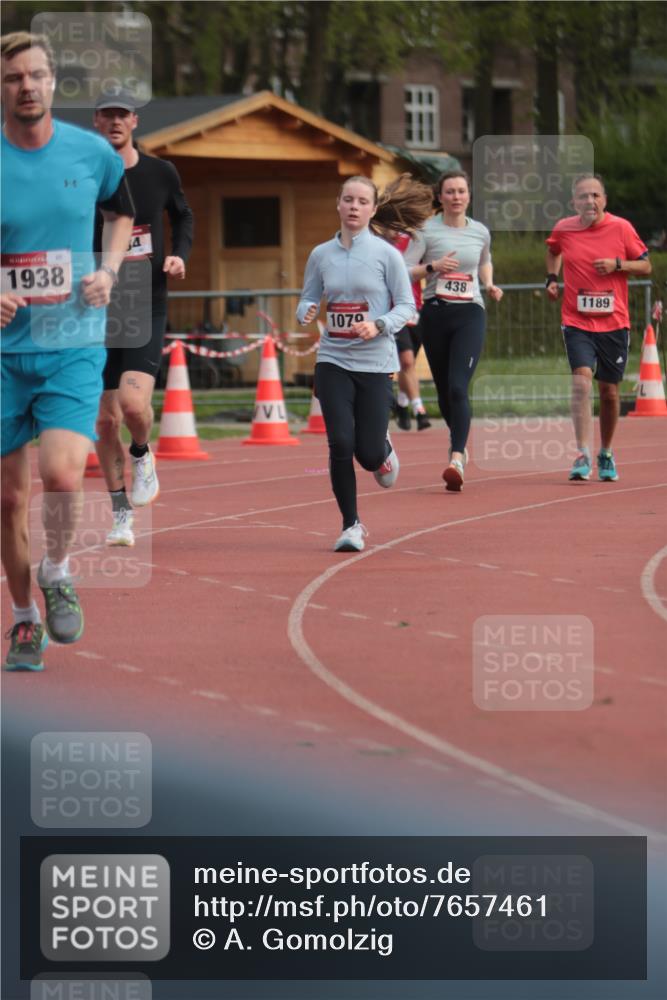 13.04.2025 - Hammer Lauf A. Gomolzig http://msf.ph/oto/7657461 13.04.2025 10:13:30 Ziel 284, 438, 1079, 1189, 1938 meine-sportfotos.de