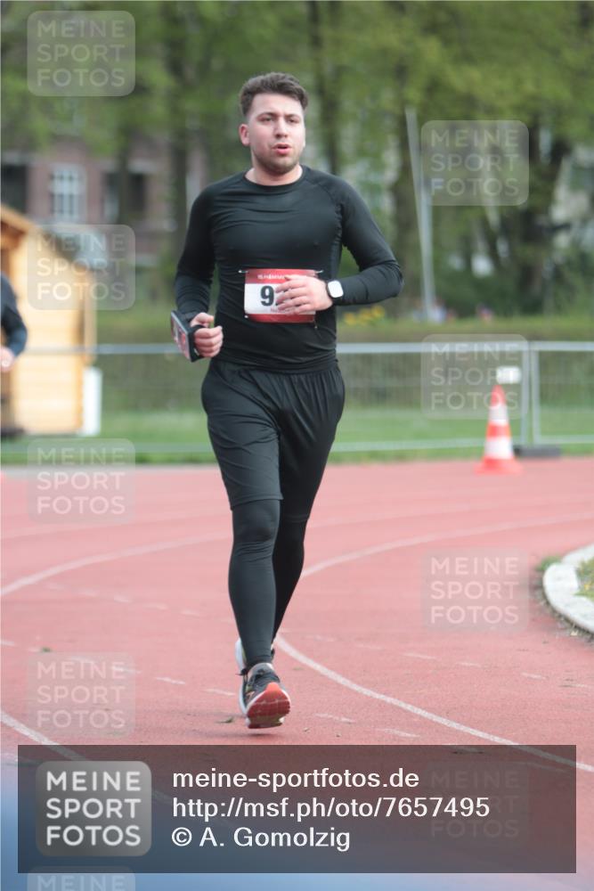 13.04.2025 - Hammer Lauf A. Gomolzig http://msf.ph/oto/7657495 13.04.2025 10:13:46 Ziel 550, 926 meine-sportfotos.de