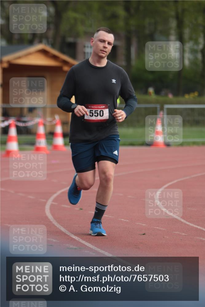 13.04.2025 - Hammer Lauf A. Gomolzig http://msf.ph/oto/7657503 13.04.2025 10:13:48 Ziel 261, 550, 926 meine-sportfotos.de