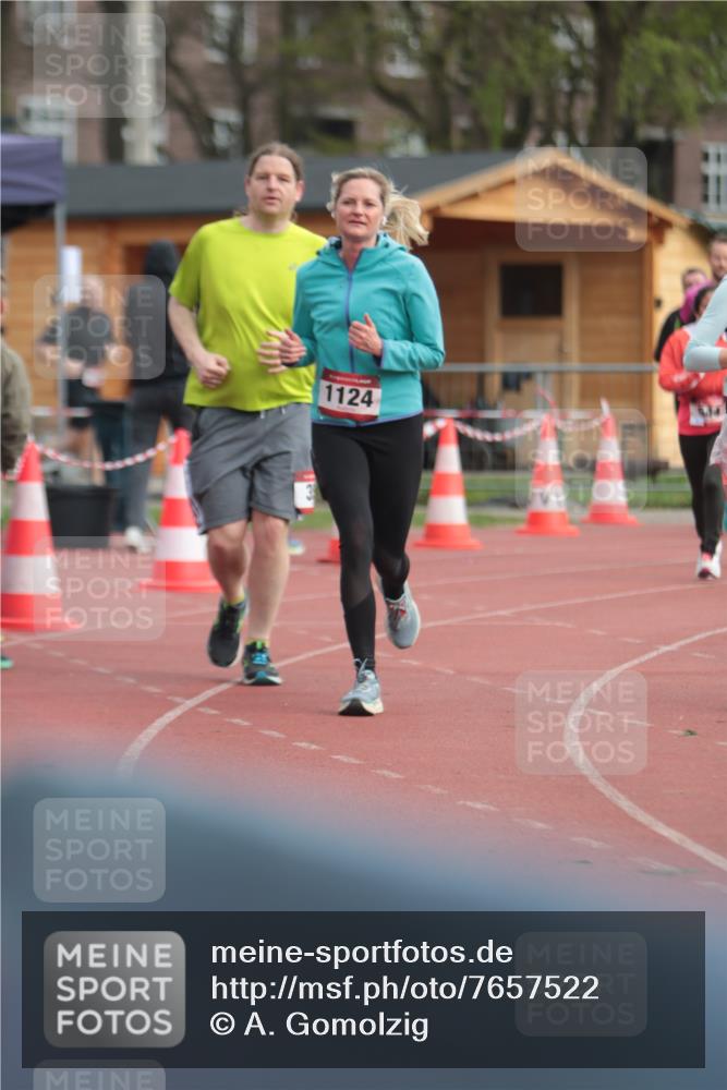 13.04.2025 - Hammer Lauf A. Gomolzig http://msf.ph/oto/7657522 13.04.2025 10:13:59 Ziel 353, 544, 965, 994, 1019, 1124, 1924 meine-sportfotos.de