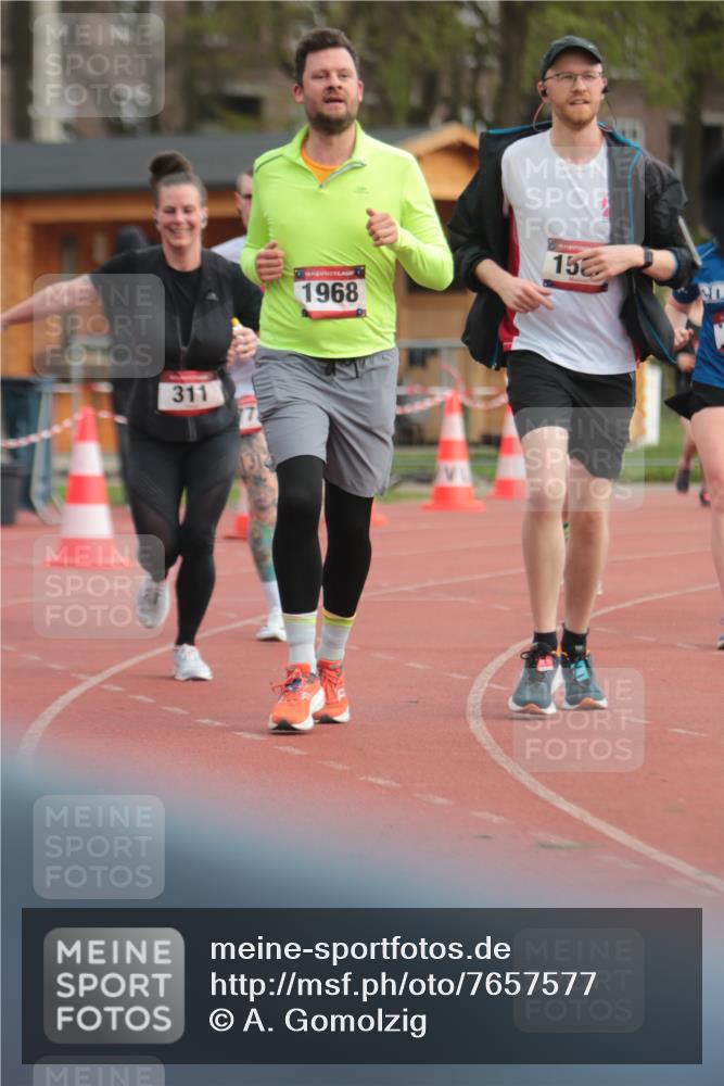13.04.2025 - Hammer Lauf A. Gomolzig http://msf.ph/oto/7657577 13.04.2025 10:14:18 Ziel 151, 311, 410, 574, 772, 1588, 1778, 1968, 1988 meine-sportfotos.de