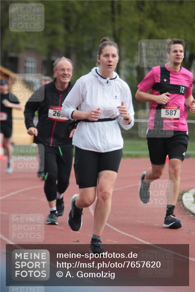 13.04.2025 - Hammer Lauf A. Gomolzig http://msf.ph/oto/7657620 13.04.2025 10:14:29 Ziel 136, 146, 157, 269, 537, 587, 605 meine-sportfotos.de