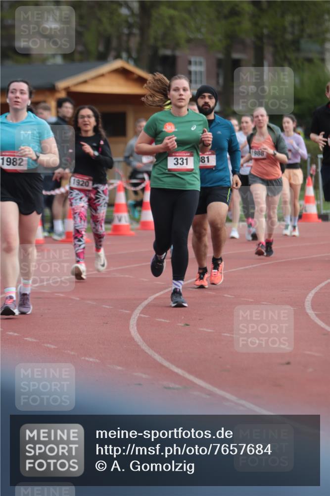 13.04.2025 - Hammer Lauf A. Gomolzig http://msf.ph/oto/7657684 13.04.2025 10:14:50 Ziel 291, 331, 525, 526, 676, 694, 906, 962, 981, 1920, 1982, 1986, 1990 meine-sportfotos.de