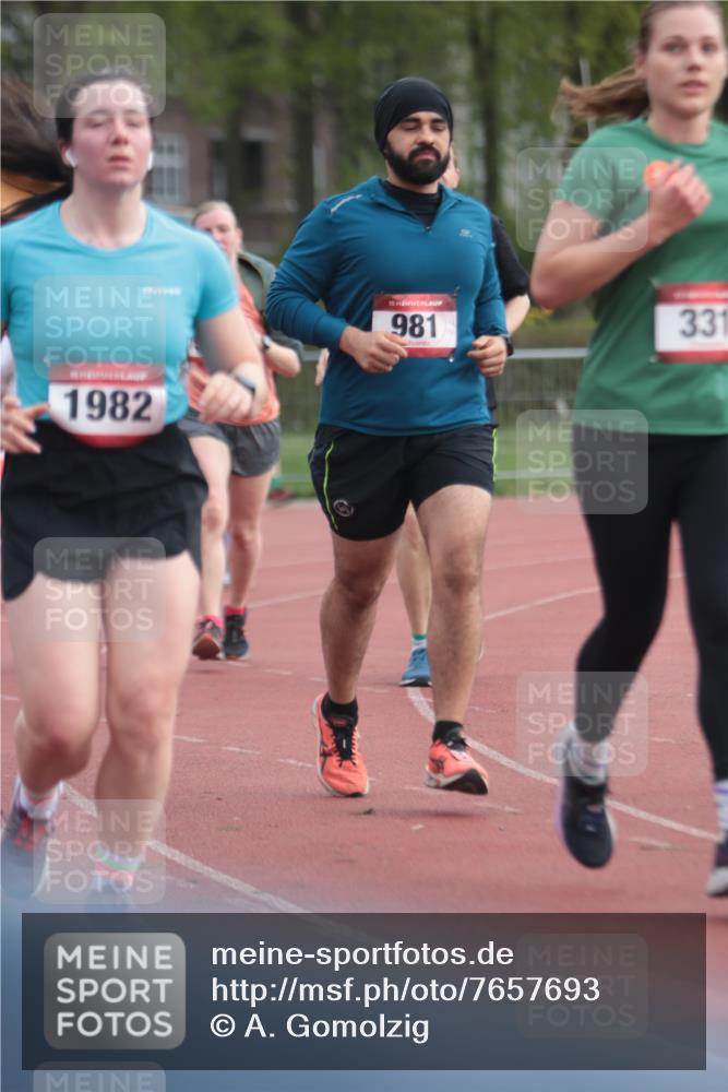 13.04.2025 - Hammer Lauf A. Gomolzig http://msf.ph/oto/7657693 13.04.2025 10:14:53 Ziel 254, 291, 331, 525, 526, 906, 962, 981, 1920, 1982, 1986, 1990 meine-sportfotos.de