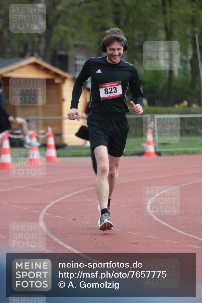 13.04.2025 - Hammer Lauf A. Gomolzig http://msf.ph/oto/7657775 13.04.2025 10:15:23 Ziel 149, 776, 823, 1147 meine-sportfotos.de