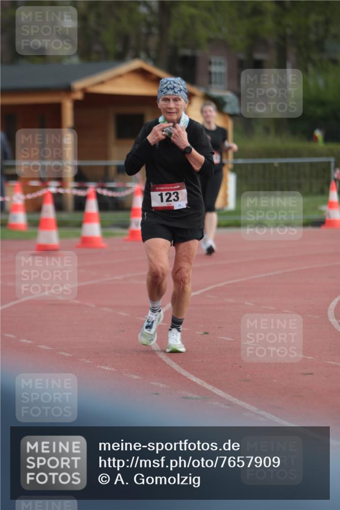 13.04.2025 - Hammer Lauf A. Gomolzig http://msf.ph/oto/7657909 13.04.2025 10:16:07 Ziel 123, 1314 meine-sportfotos.de