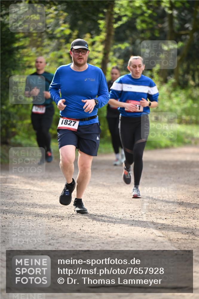 13.04.2025 - Hammer Lauf Dr. Thomas Lammeyer http://msf.ph/oto/7657928 13.04.2025 10:44:53 Laufen 1827 meine-sportfotos.de