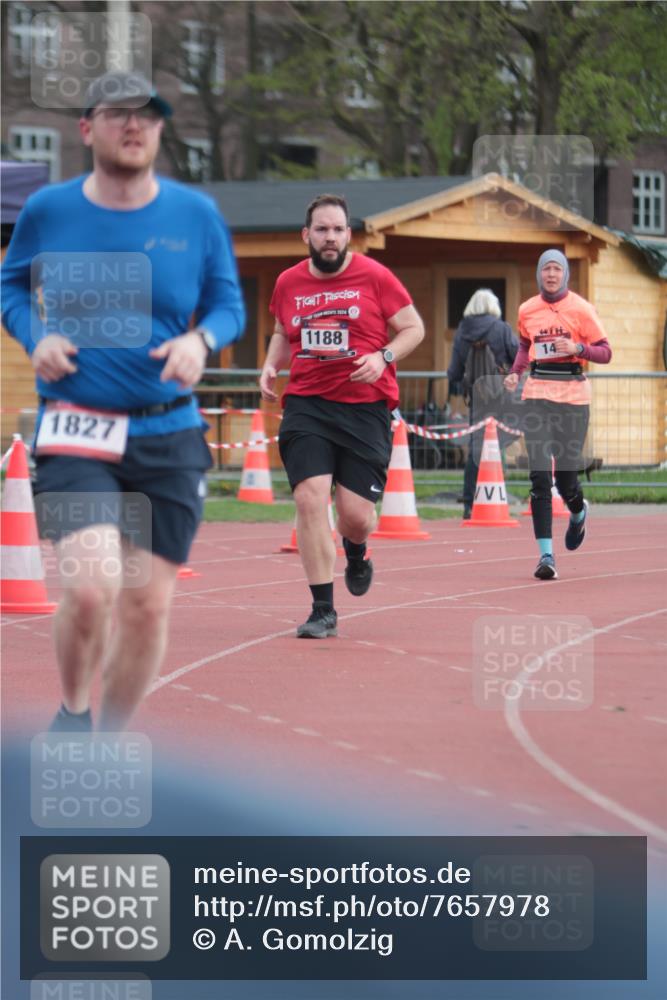 13.04.2025 - Hammer Lauf A. Gomolzig http://msf.ph/oto/7657978 13.04.2025 10:16:23 Ziel 142, 1076, 1188, 1827 meine-sportfotos.de