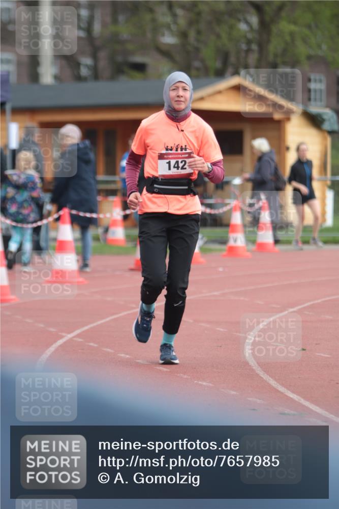 13.04.2025 - Hammer Lauf A. Gomolzig http://msf.ph/oto/7657985 13.04.2025 10:16:27 Ziel 142, 1188 meine-sportfotos.de