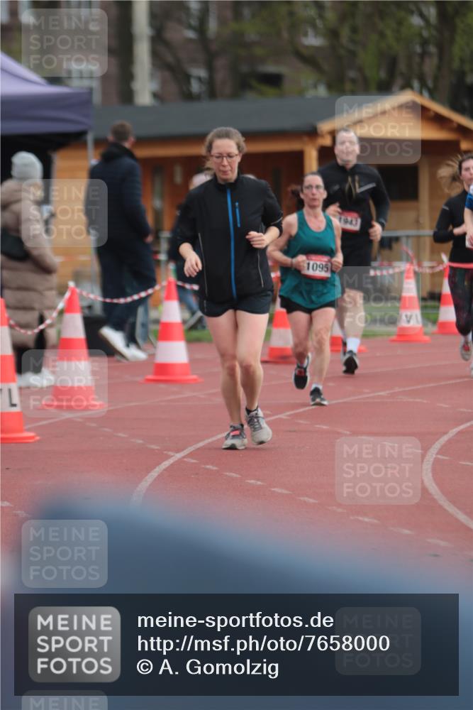 13.04.2025 - Hammer Lauf A. Gomolzig http://msf.ph/oto/7658000 13.04.2025 10:16:36 Ziel 560, 1095, 1111, 1271 meine-sportfotos.de