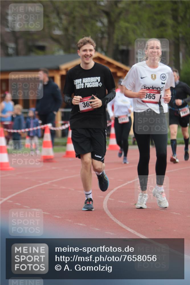 13.04.2025 - Hammer Lauf A. Gomolzig http://msf.ph/oto/7658056 13.04.2025 10:17:00 Ziel 365, 368, 1069, 1992, 1993 meine-sportfotos.de